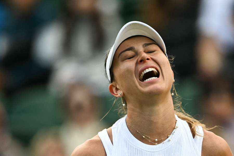 Badosa se lamenta en Wimbledon.