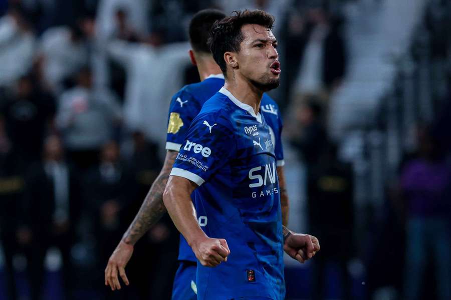 Marcos Leonardo fez o segundo do Al-Hilal na virada sobre o Al-Raed