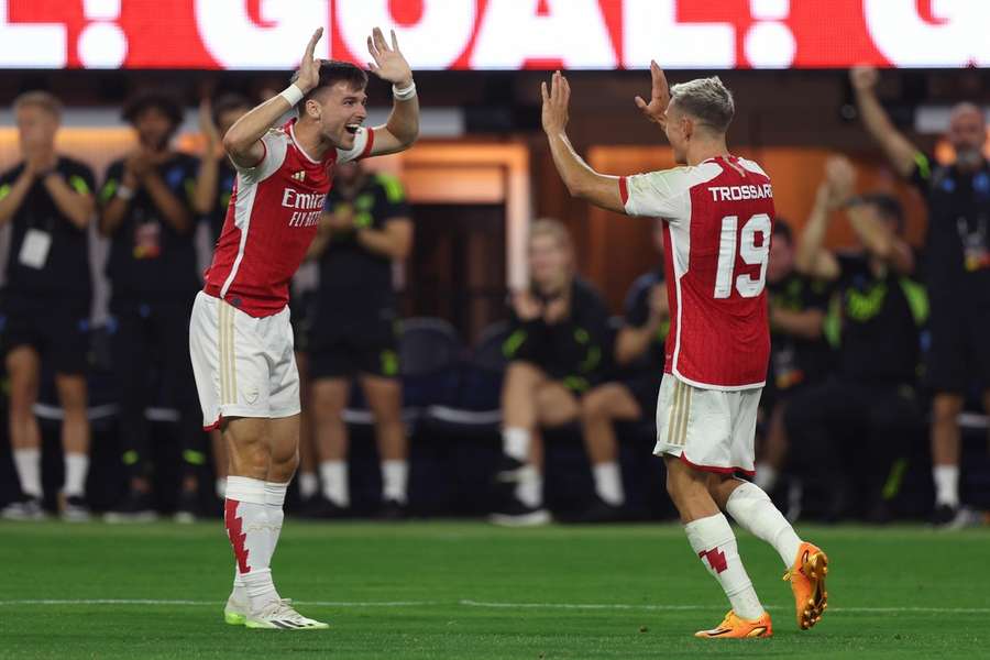 Trossard et Tierney ont célébré la victoire des Gunners.