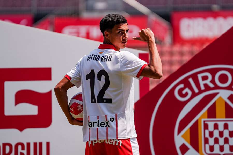 Vitor Reis se apresenta ao Girona