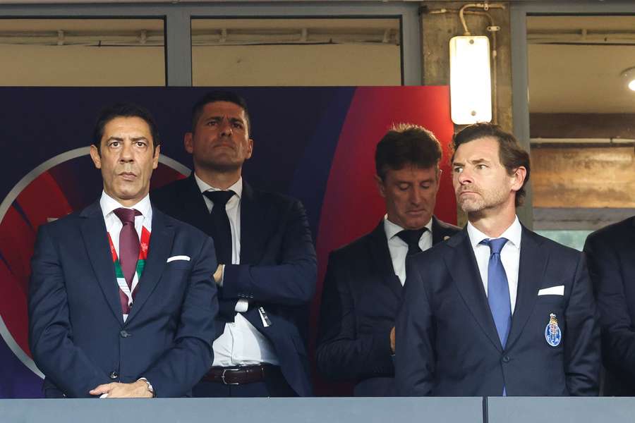 Os presidentes do Benfica, Rui Costa, e do FC Porto, André Villas-Boas Os presidentes do Benfica, Rui Costa, e do FC Porto, André Villas-Boas