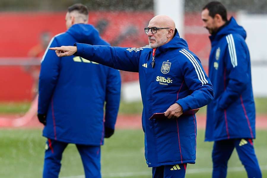 Luis de la Fuente, en el entrenamiento de este jueves con España