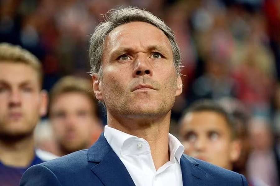 Van Basten, antigo internacional neerlandês, que representou o AC Milan