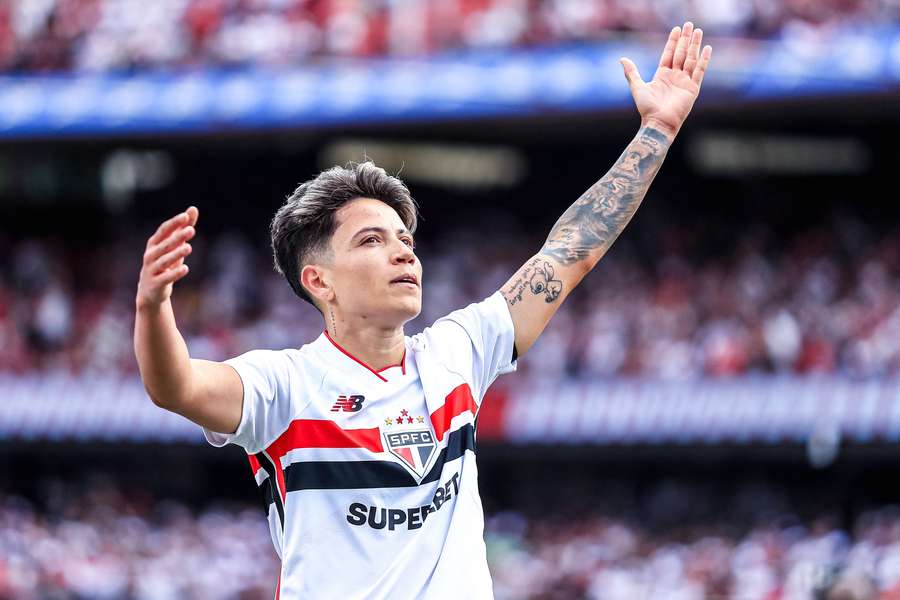 Bia Menezes fez o gol do São Paulo na grande final