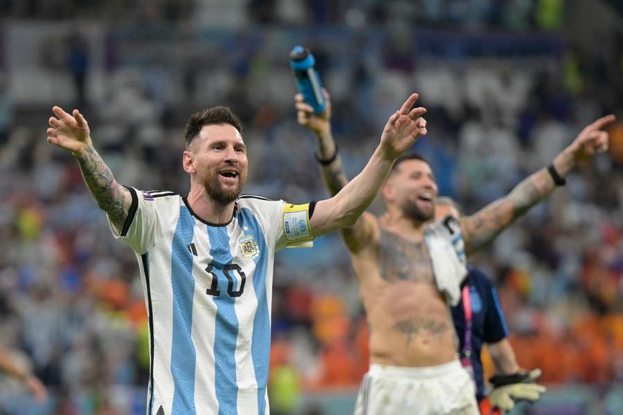 Messi comemorou a classificação e criticou o árbitro da partida contra a Holanda