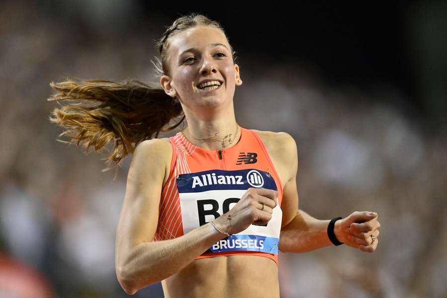 Femke Bol loopt in Metz indoor de 400 meter waarop ze het wereldrecord heeft