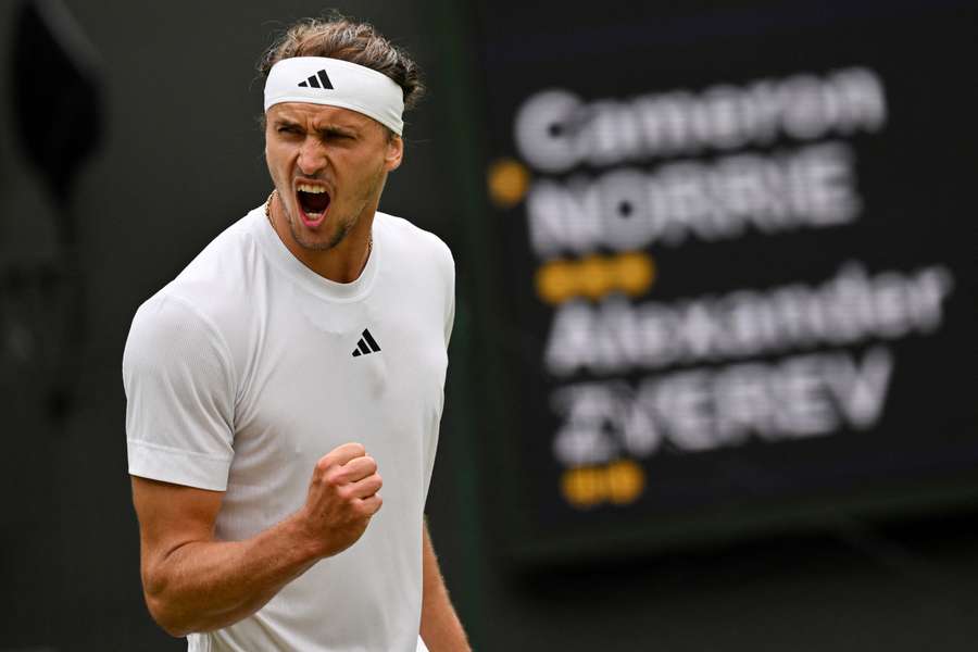 Zverev bateu o dono da casa para chegar as oitavas de final em Wimbledon