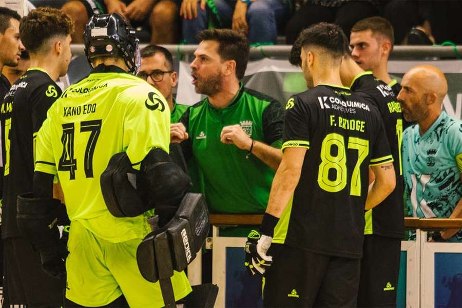 Hóquei em patins: Valongo vence Parede (3-1) no regresso do campeonato Hóquei em patins: Valongo vence Parede (3-1) no regresso do campeonato