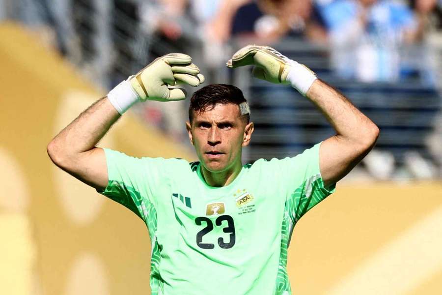 Emiliano Martinez Emiliano Martinez
