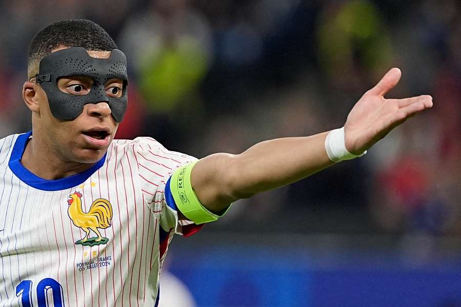 Kylian Mbappé se zatím na Euru prosadil pouze z penalty. Kylian Mbappé se zatím na Euru prosadil pouze z penalty.