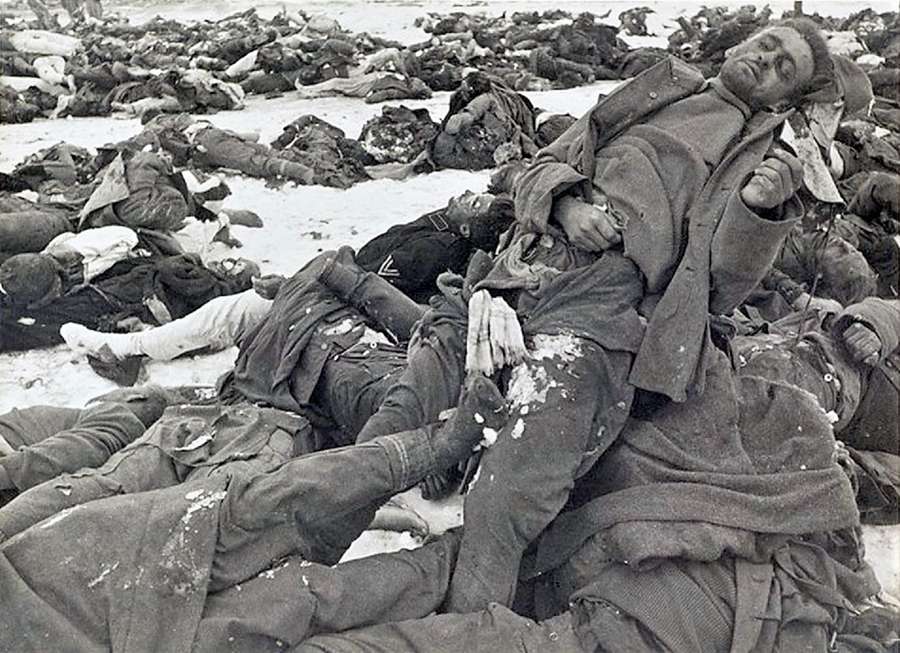 Soldados alemanes muertos en la batalla de Stalingrado, 1943