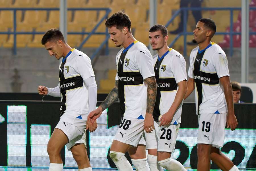 Man și Mihăilă au fost titulari în Modena - Parma 3-0