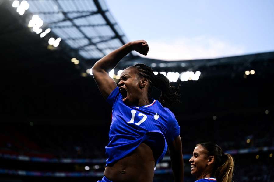 Marie-Antoinette Katoto scored twice as France beat Colombia 3-2 in their Olympic opener