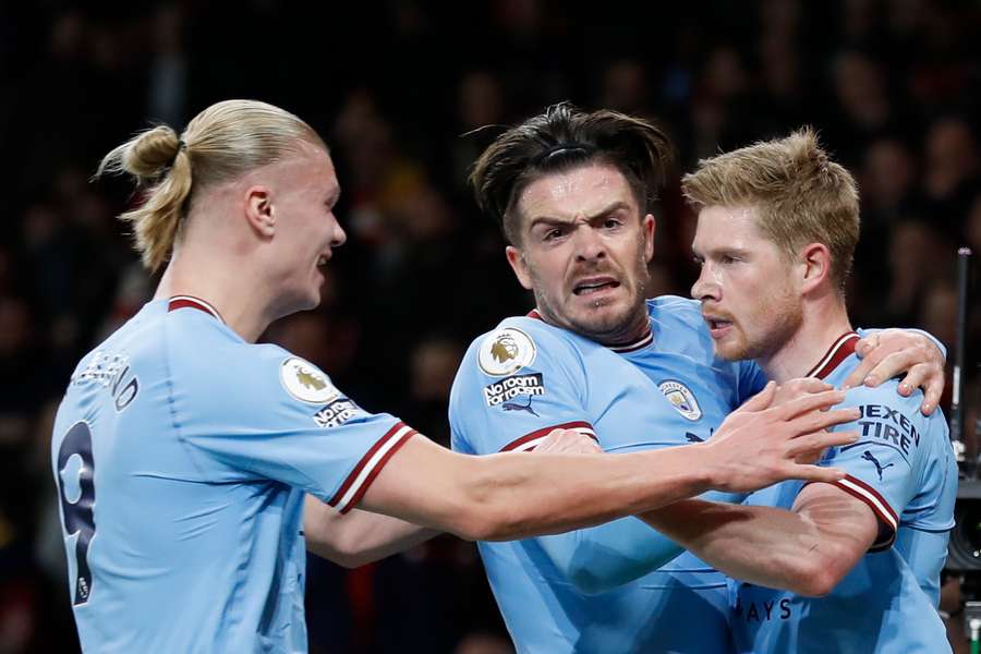 Kevin De Bruyne celebrates with teammates after opening the scoring