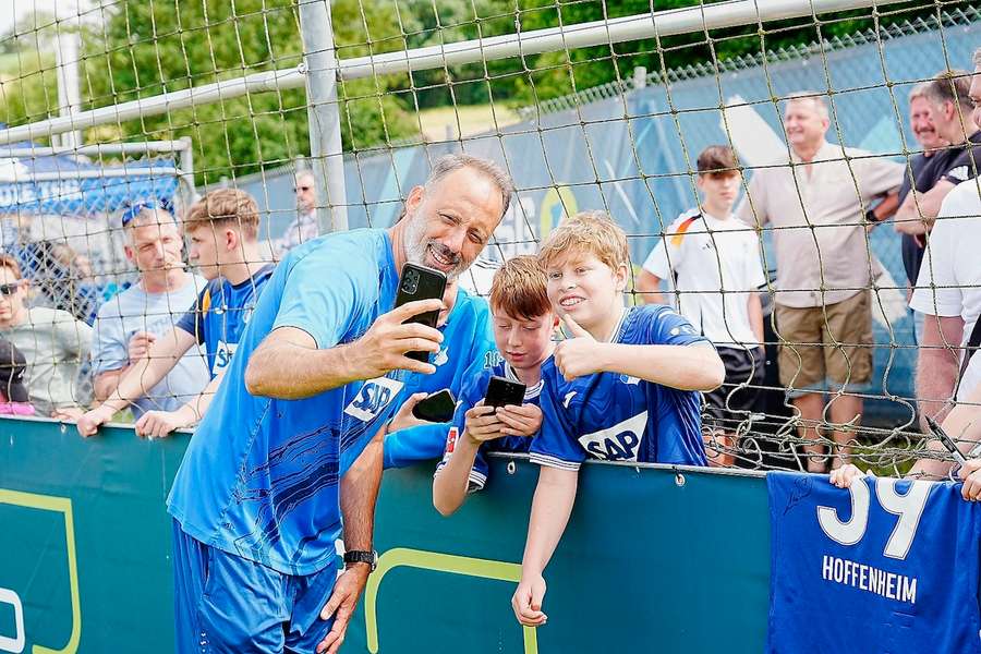 Pellegrino Matarazzo wird der TSG Hoffenheim auch weiter die Treue halten.