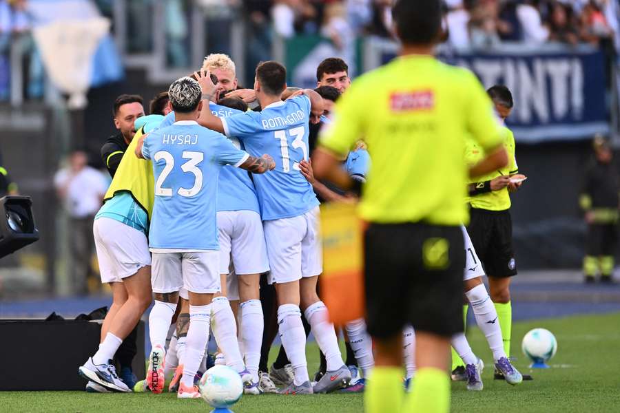 Lazio celebrate against Torino