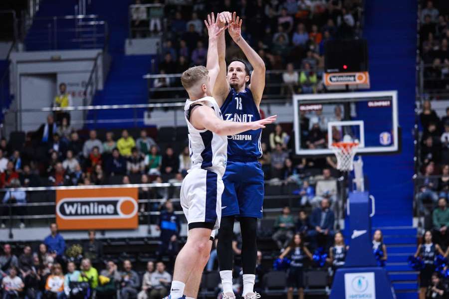 Seleção francesa de basquetebol fecha a porta a Thomas Heurtel após mudança para o Zenit