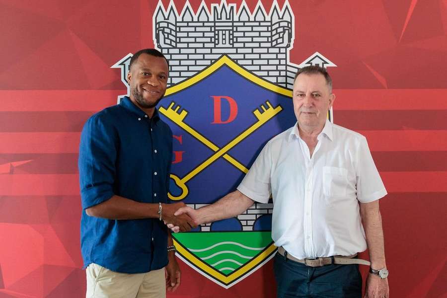 Wellington Carvalho renovou com o Desportivo de Chaves 