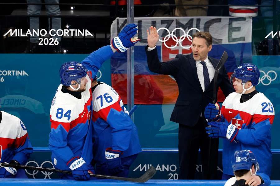 Országh na lavičke SR.