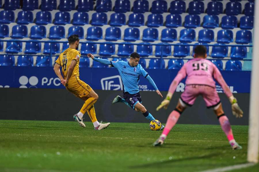 Matheus Pereira ao serviço do Vizela