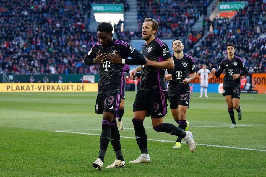 Kolejny gol Kane'a, Neuer naprawia swój błąd. Bayern pokonuje dzielny Augsburg