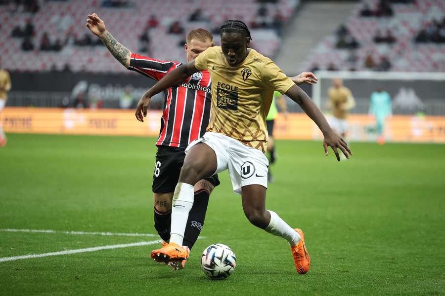 Cherif tem mercado no futebol inglês