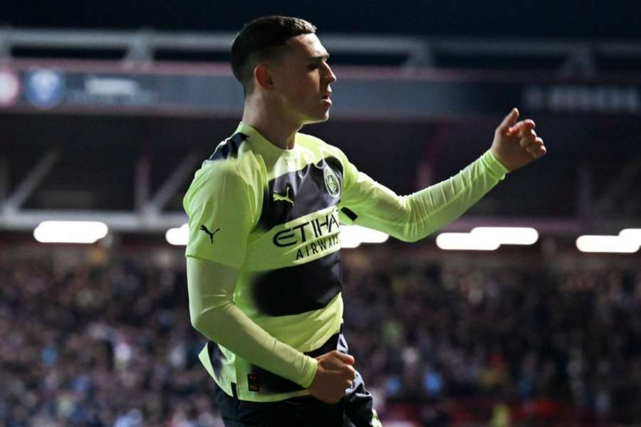 Foden comemora gol no Ashton Gate