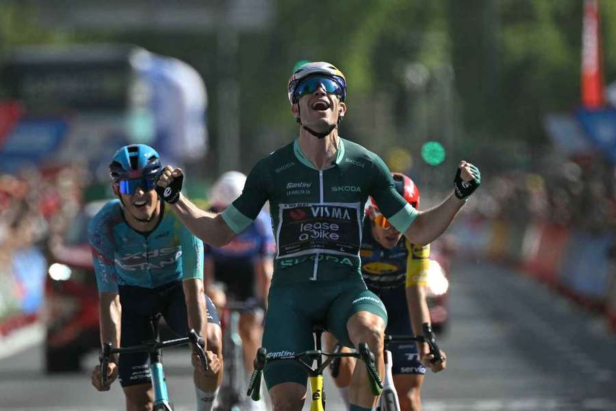 Wout van Aert si pripísal ďalší triumf.