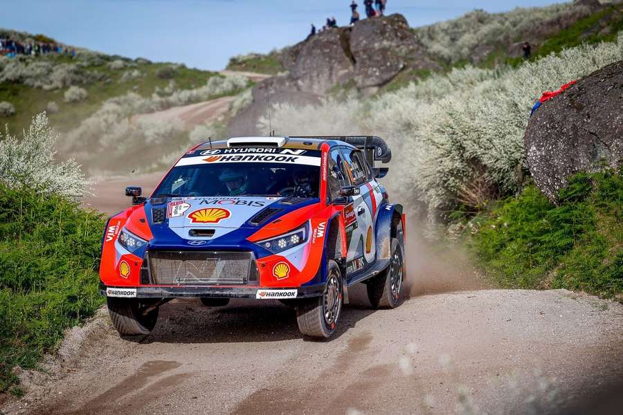 Ott Tänak el sábado por la mañana en el Rally de Portugal