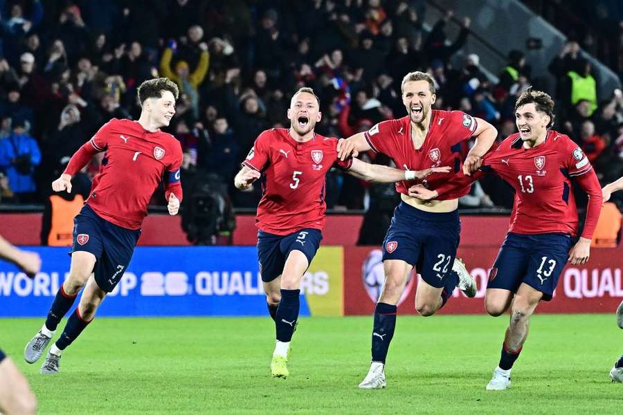 Fanoušci reprezentace, mějte se na pozoru! Svaz začne s distribucí vstupenek, není jich mnoho Fanoušci reprezentace, mějte se na pozoru! Svaz začne s distribucí vstupenek, není jich mnoho