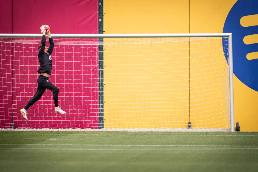 Ter Stegen, durante un entrenamiento con el Barça