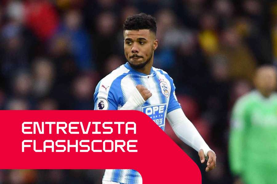 Elias Kachunga disputou duas épocas na Premier League pelo Huddersfield