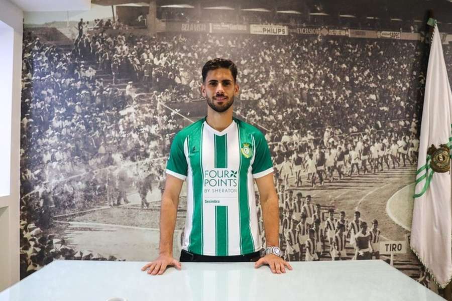 Pedro Machado oficializado no Estádio do Bonfim