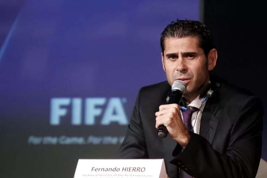 Fernando Hierro era diretor desportivo do Chivas Guadalajara, do México