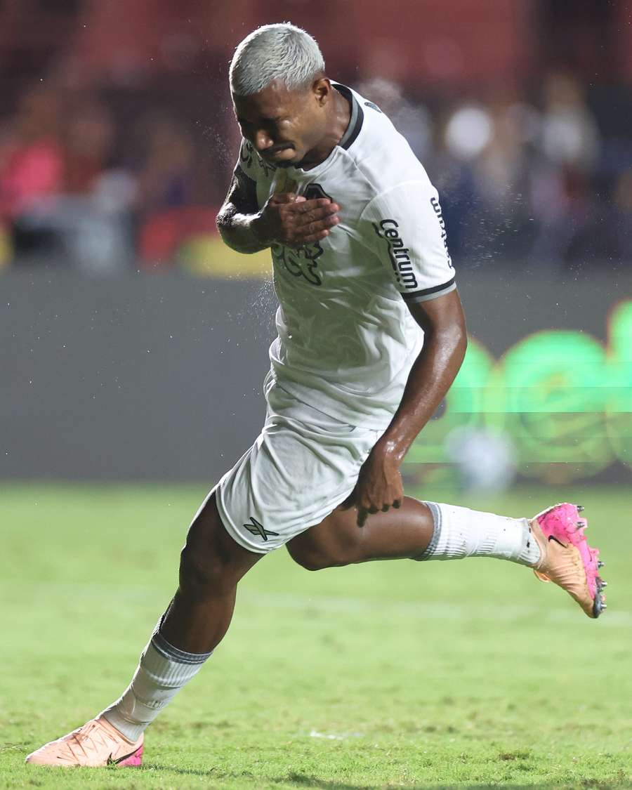 Cuiabano garantiu a vitória do Botafogo nos acréscimos