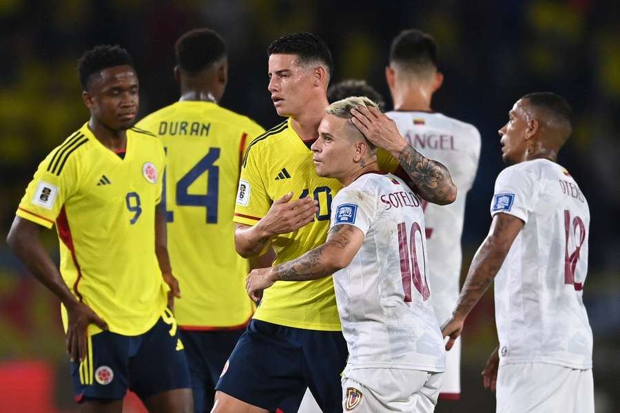 James e Soteldo atuam no futebol brasileiro