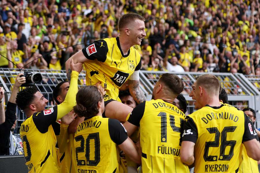 Marco Reus teve despedida dos sonhos no Signal Iduna Park