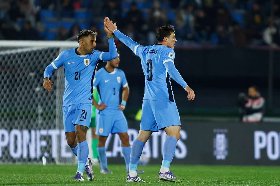 Zalazar (esq.) de regresso à seleção Zalazar (esq.) de regresso à seleção