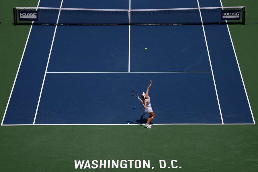 Tenis Flash: Zaczął się turniej w Waszyngtonie. Zagrają dziś Fręch i Hurkacz