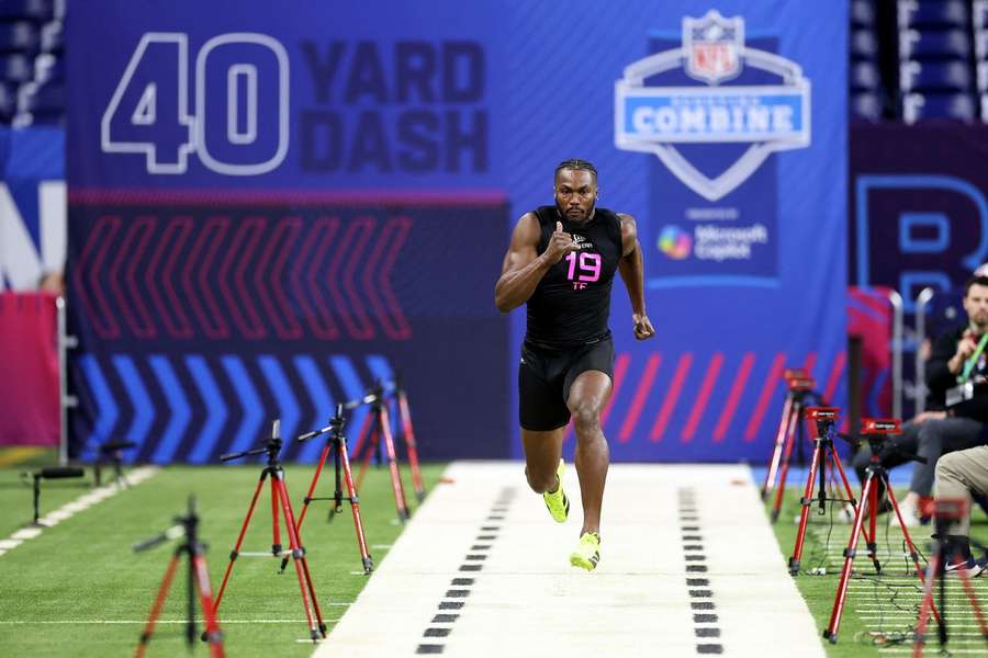 Joshua Simon of South Carolina participates in a drill during the NFL Scouting Combine