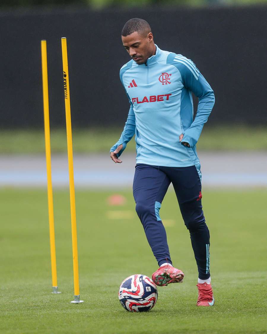 De La Cruz se recuperou de lesão no joelho