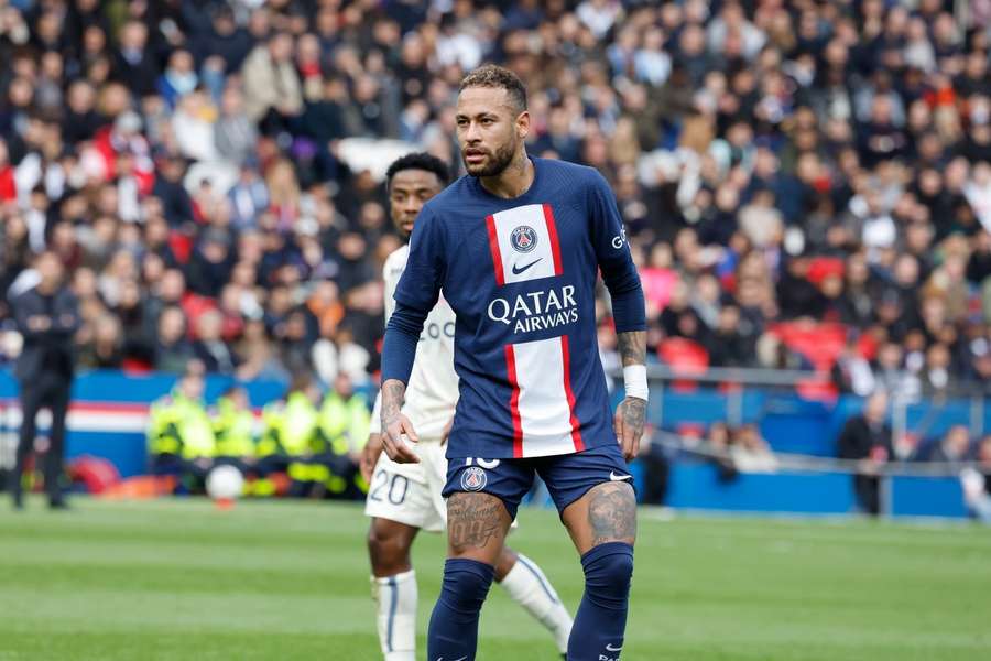 Neymar in de wedstrijd tegen Lille