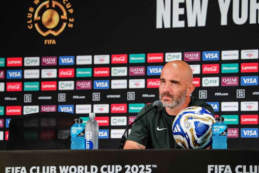 "We are happy" - Enzo Maresca opens up on Noni Madueke's Chelsea exit "We are happy" - Enzo Maresca opens up on Noni Madueke's Chelsea exit