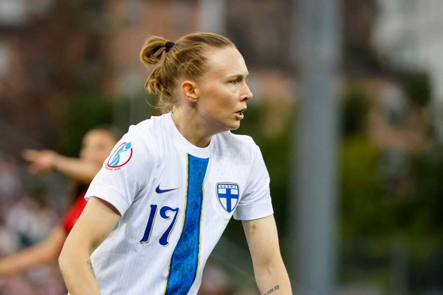 Sanni Franssi in action in Finland's loss to Norway