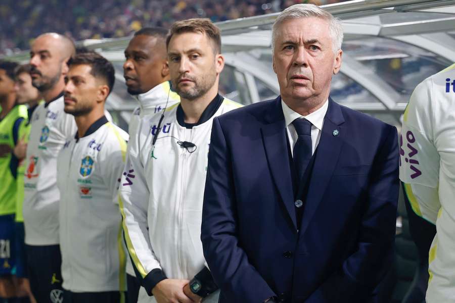 Carlo Ancelotti durante amistoso contra Austrália em Brisbane Carlo Ancelotti durante amistoso contra Austrália em Brisbane