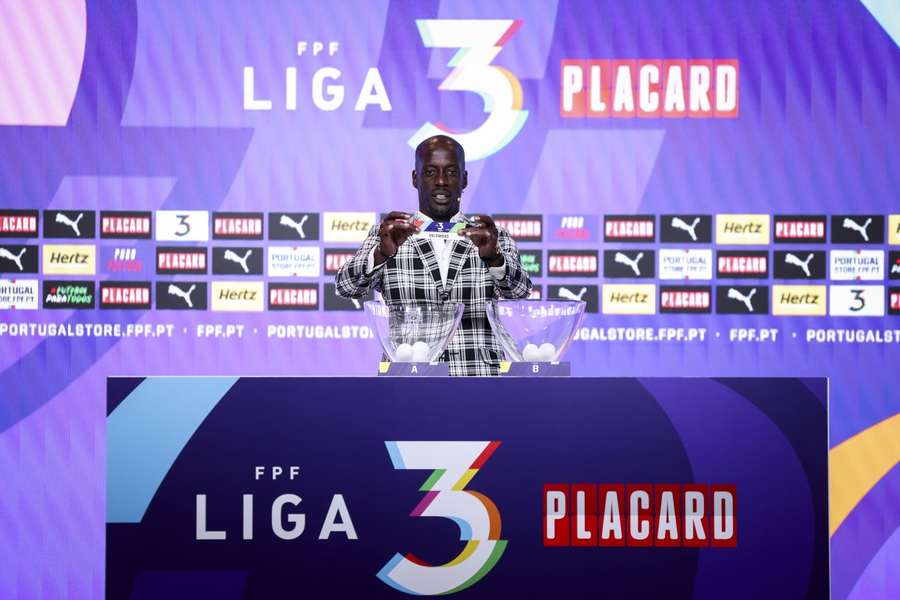 Edinho realizou o sorteio na Cidade do Futebol