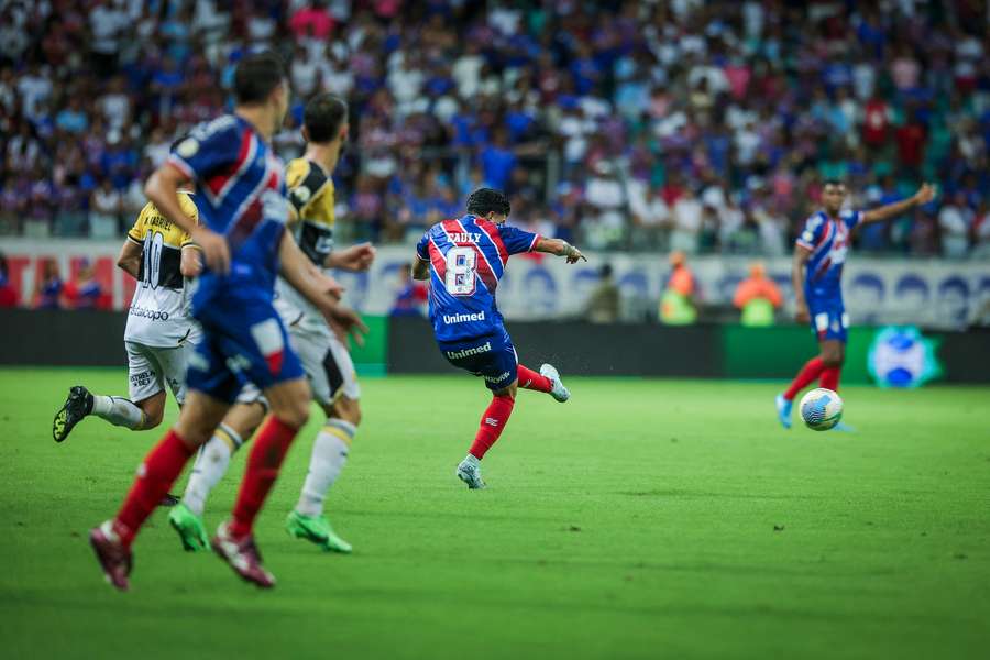 Teve muita jogada de gol, mas pouca pontaria na Fonte Nova