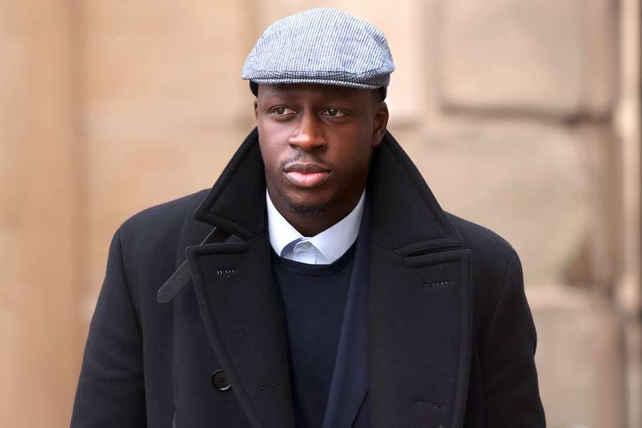 Benjamin Mendy termina contrato a 30 de junho