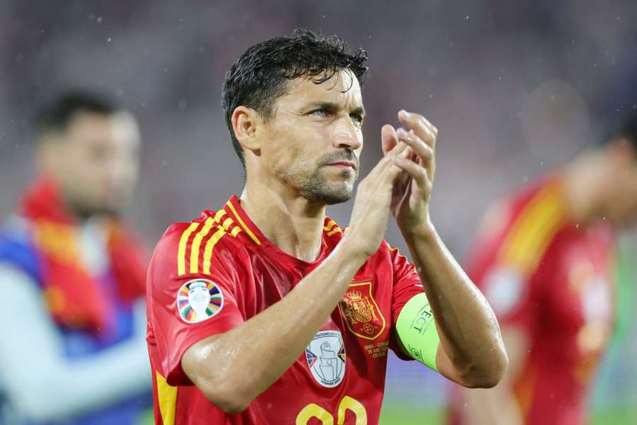 Jesús Navas, con el brazalete de capitán en el España-Georgia