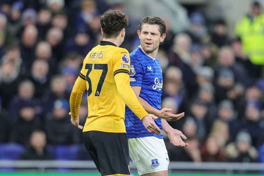 Ladislav Krejčí zápas na půdě Evertonu nedohrál.